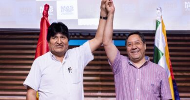 Elecciones en Bolivia: Luis Arce, el delfín de Evo Morales, se perfila como nuevo presidente Elecciones en Bolivia: Luis Arce, el delfín de Evo Morales, se perfila como nuevo presidente