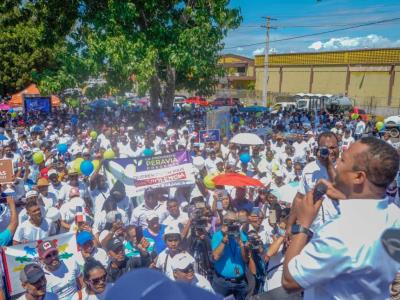 Marchan en contra de la violencia