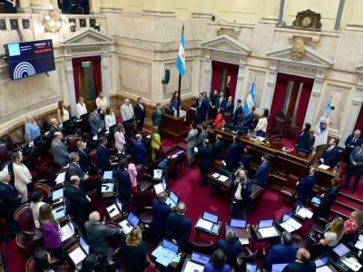 El Senado argentino rechaza el “mega decreto” de Milei