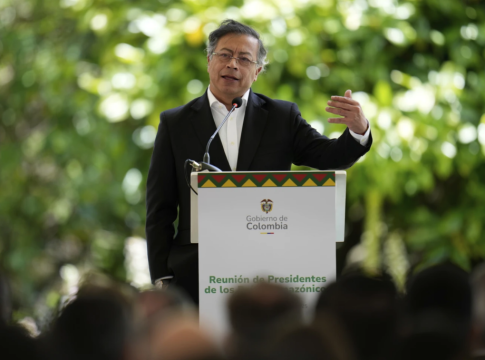 Petro afirma que EE.UU. no podrá tener una política antinarcóticos eficaz sin el apoyo de Colombia
