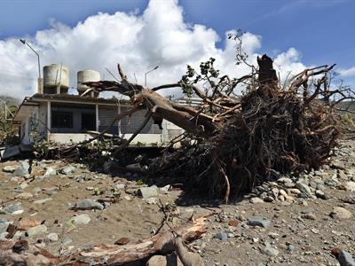 Subir al monte o esconderse en cuevas: sobrevivir a Melissa en Cuba