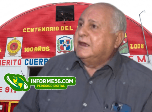 El director del Cuerpo de Bomberos de San Francisco de Macorís, general Luis Esmurdoc Rodríguez